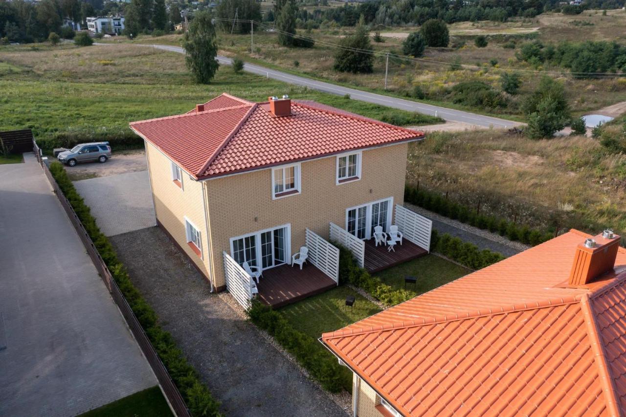 1 House Between Two Lakes 维尔纽斯 外观 照片